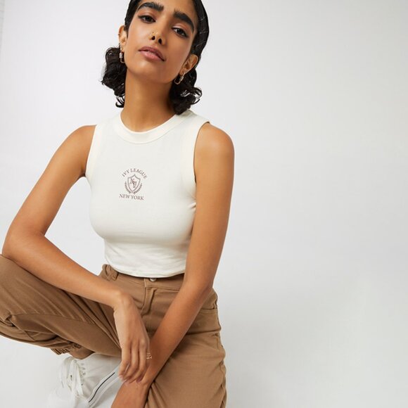 *Ardene Graphic Ultra-Cropped Muscle Tank Top - Picture 1 of 8